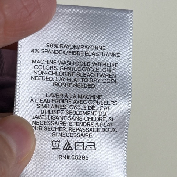 Express Womens Tank Top Small/P Plum Cream Mock Neck Stretch Relax Fit Casual - Picture 10 of 16